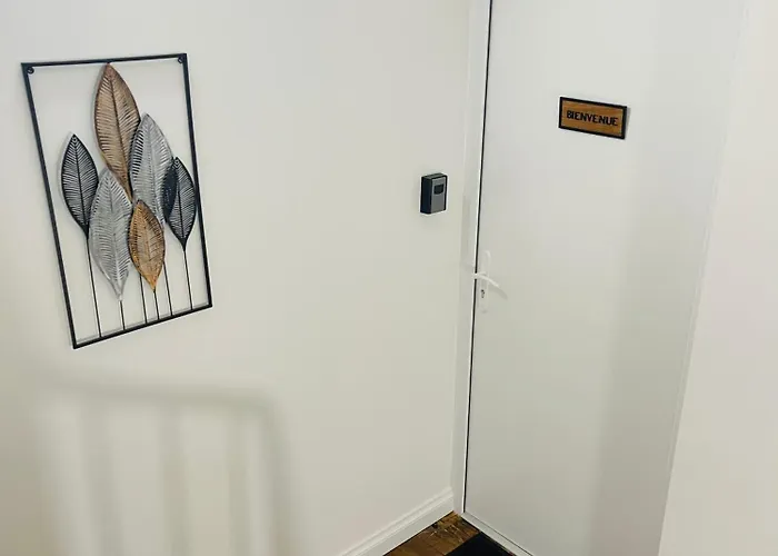 Le Caubous Plein Centre Calme Avec Et Cuisine Equipee