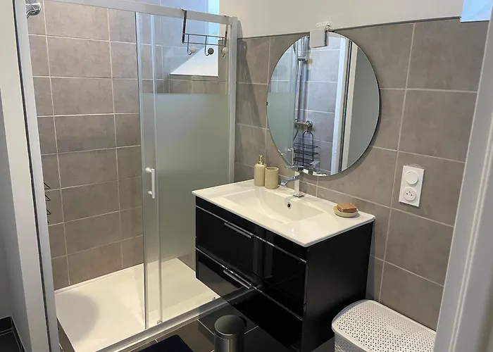 Le Caubous Plein Centre Calme Avec Et Cuisine Equipee アパート *