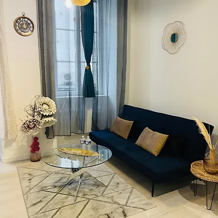 Le Caubous Plein Centre Calme Avec Et Cuisine Equipee Apartmán