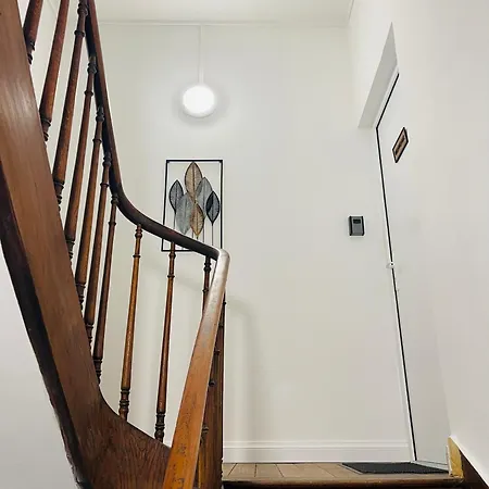 Lägenhet Le Caubous Plein Centre Calme Avec Et Cuisine Equipee