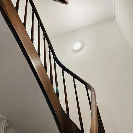 Le Caubous Plein Centre Calme Avec Et Cuisine Equipee Lejlighed