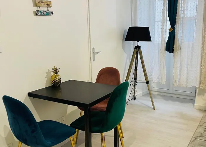 Lägenhet Le Caubous Plein Centre Calme Avec Et Cuisine Equipee *