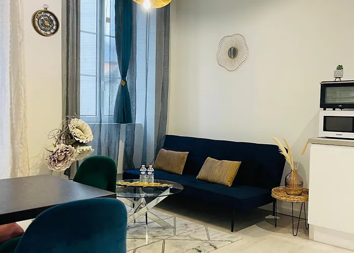 Le Caubous Plein Centre Calme Avec Et Cuisine équipée * Bagnères-de-Bigorre